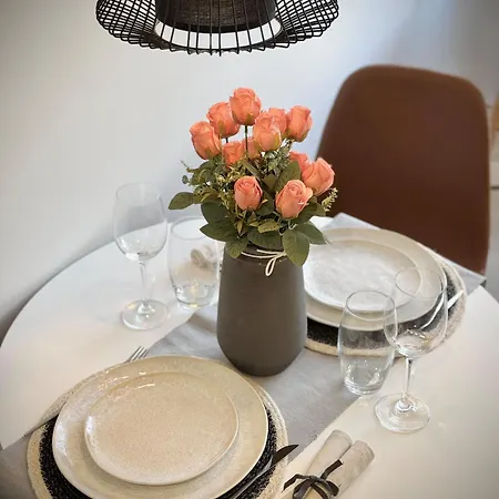 Comfort & Classy 1bed аpartment For 4 Guests On High Street Lägenhet *